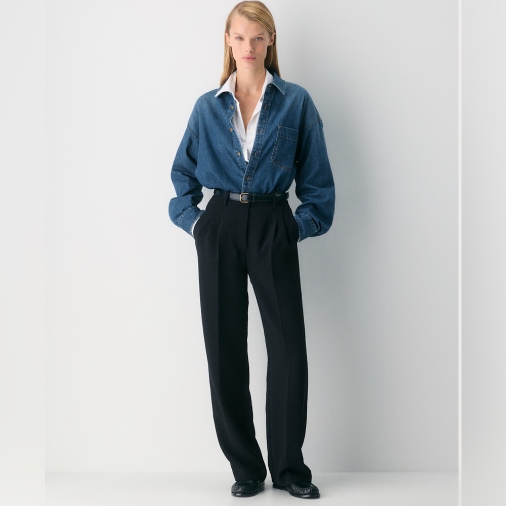 Aritizia Effortless Pants Black Size 6 High Waisted Wide Leg Like New Condition